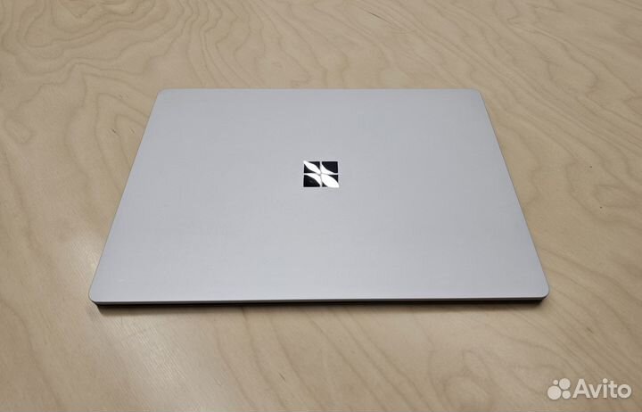 Ультрабук Microsoft Surface Laptop