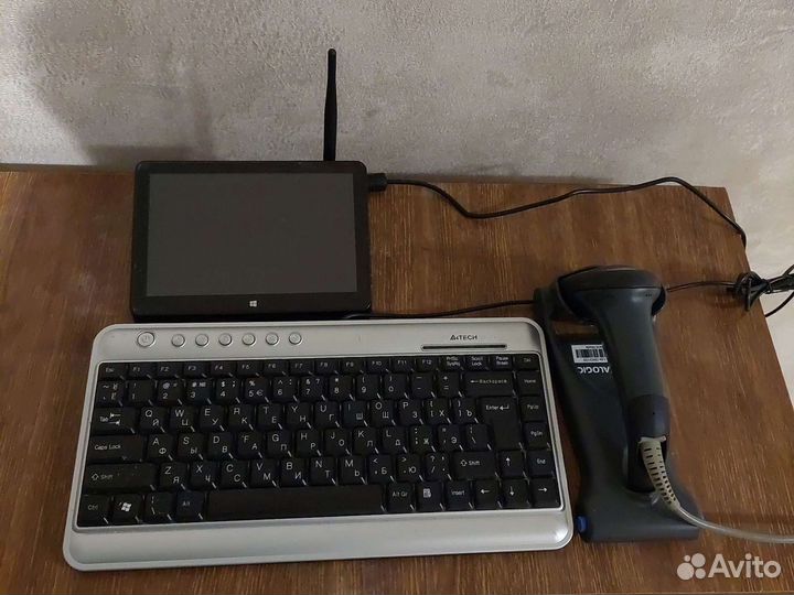 Мини компьютер Viki Microsoft