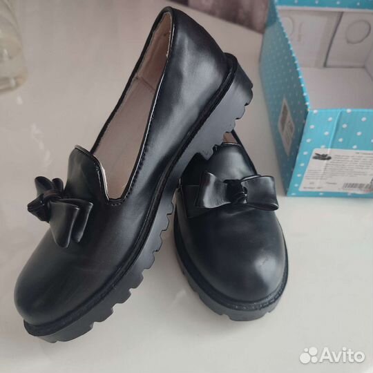 Продам лоферы для девочки