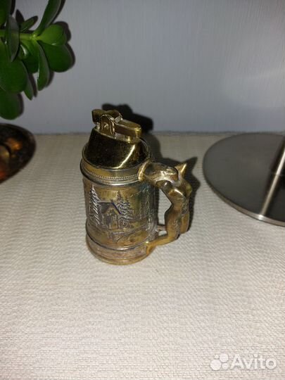 Винтажная зажигалка