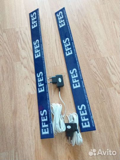 Электрическая светящаяся треугольная