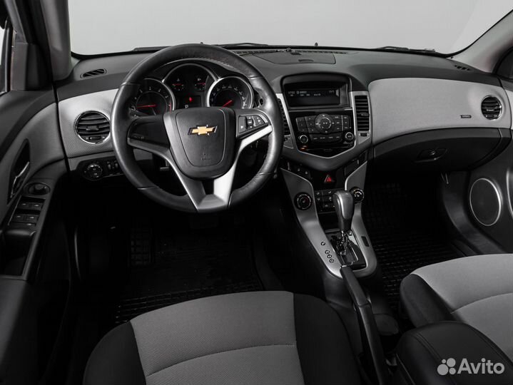 Chevrolet Cruze 1.6 AT, 2011, 69 625 км