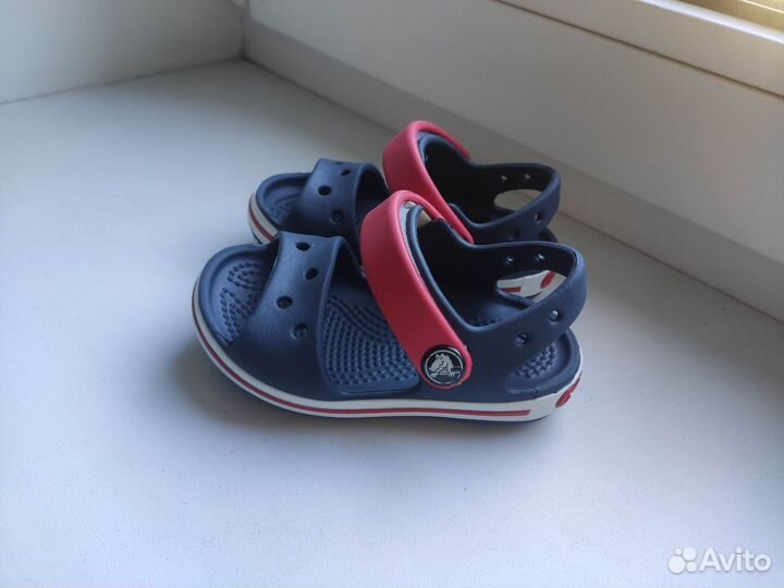 Сандали crocs c4