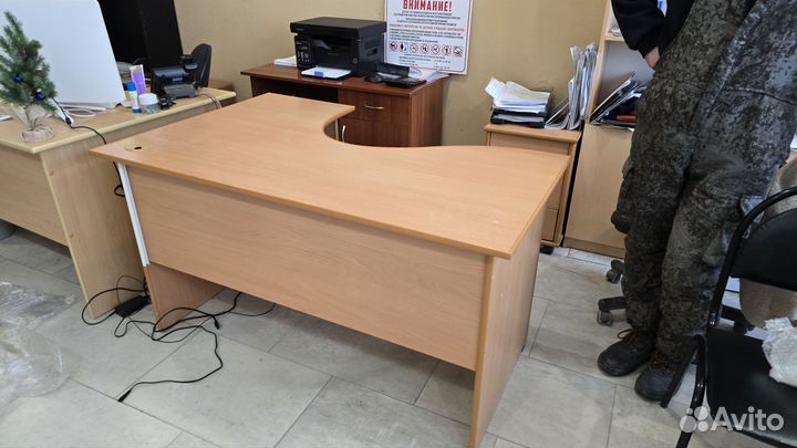 Офисная мебель бу столы