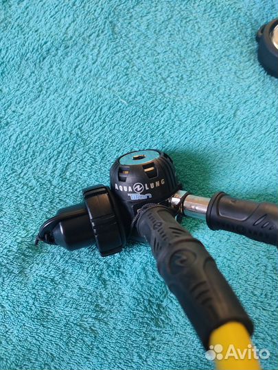 Регулятор для дайвинга Aqualung Titan