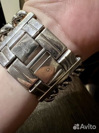 Часы guess