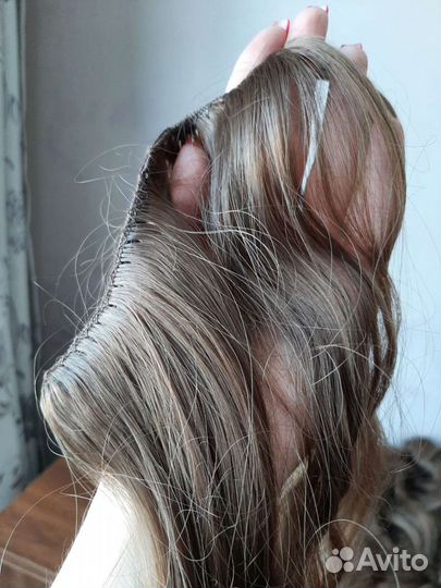 Волосы локоны на заколках для причёски