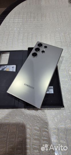 Samsung Galaxy S24 Ultra, 12/256 ГБ