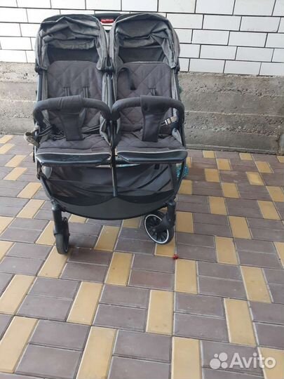Коляска для погодок