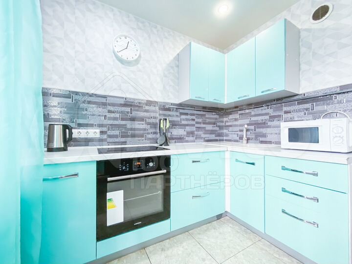 2-к. квартира, 55,5 м², 3/17 эт.