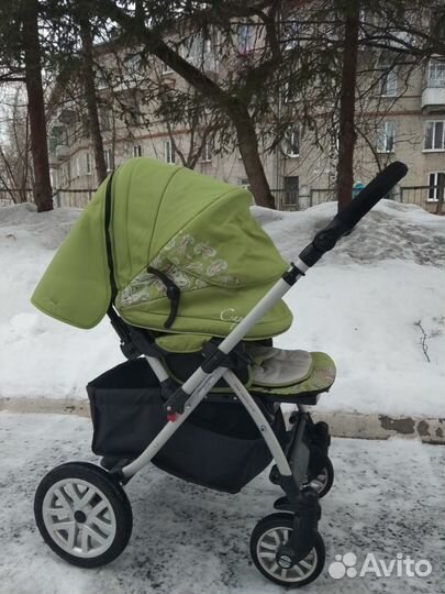 Продам детскую прогулочную коляску