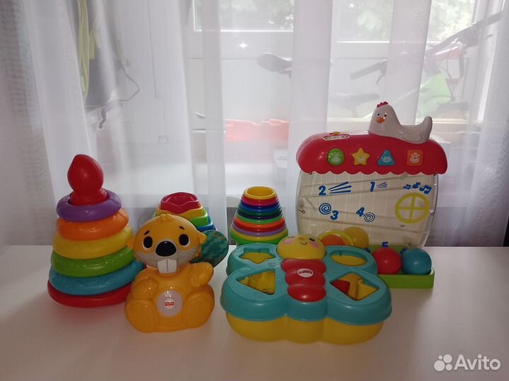Набор игрушек для малышей