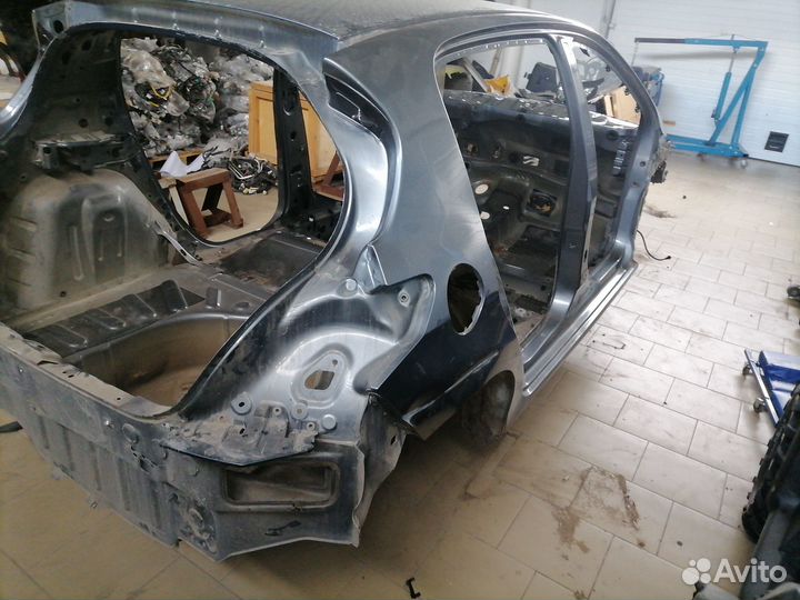 Задняя часть кузова Peugeot 308 1 тёмно-серая хэтч