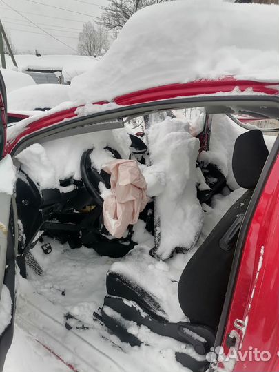 Toyota yaris разбор