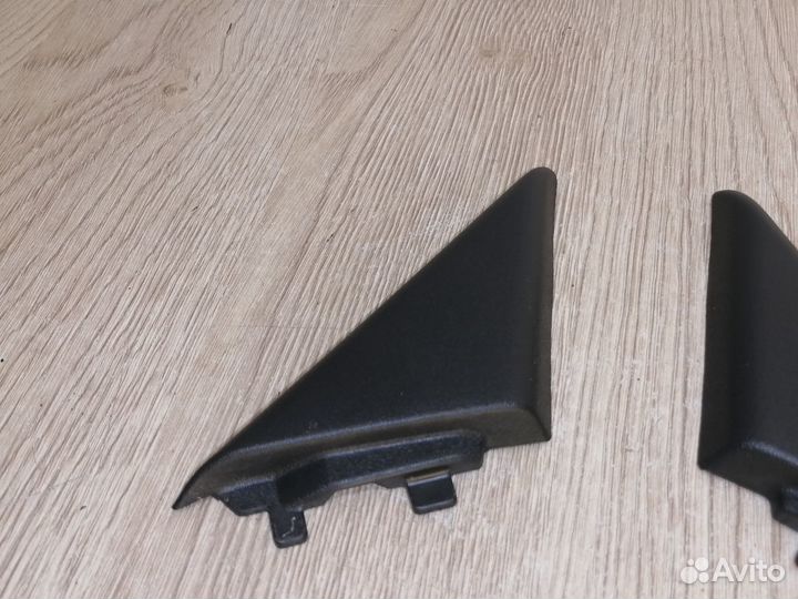 Уголки зеркал пара Toyota Mark 2 GX100 1996г