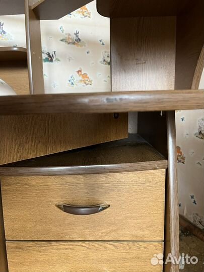 Продам компьютерный стол бу