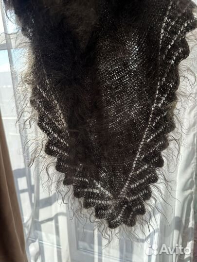 Пуховая косынка шаль