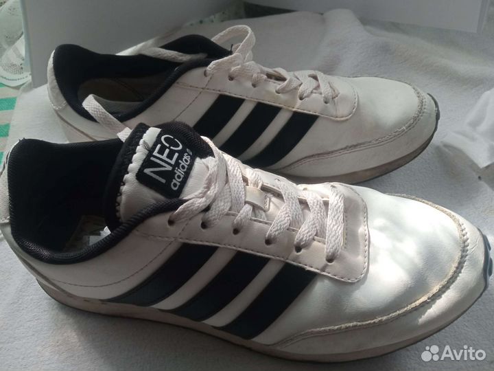 Кроссовки adidas neo
