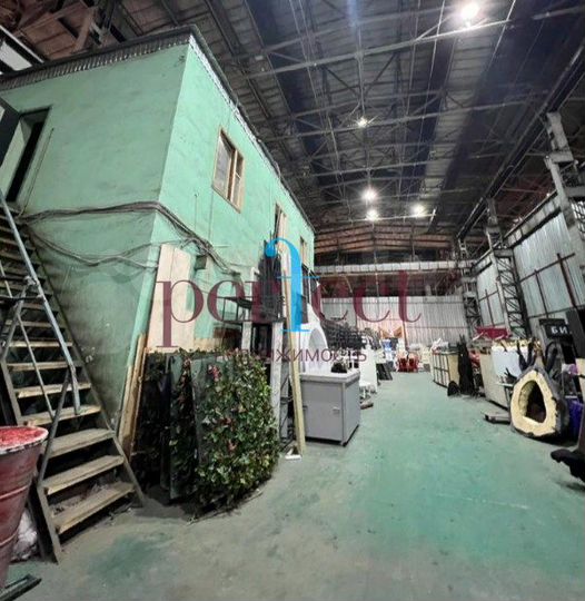 Продаются производственно-складские площади м. Ави