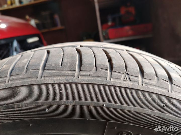 Toyo Tranpath MPZ 215/50 R17