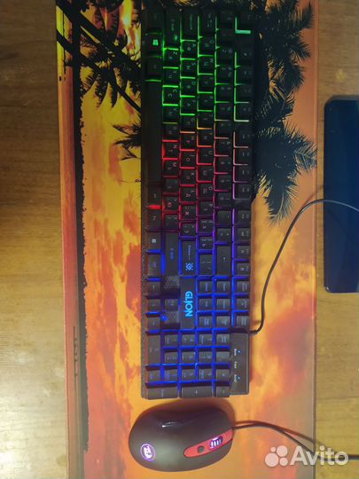 Игровая клавиатура с мышкой