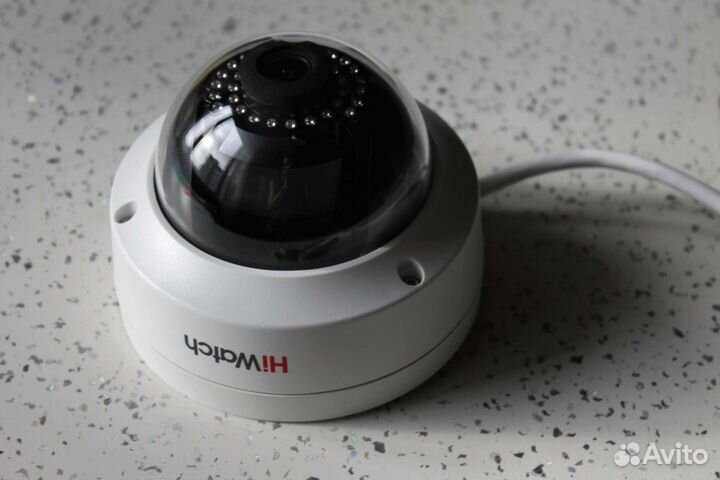 IP-камера HiWatch DS-I122