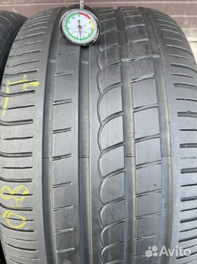 Pirelli P Zero Rosso 275/40 R19