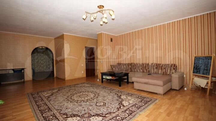 4-к. квартира, 140 м², 8/9 эт.