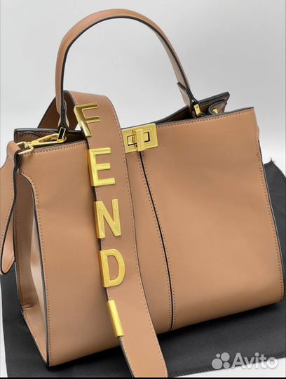 Женская сумка fendi