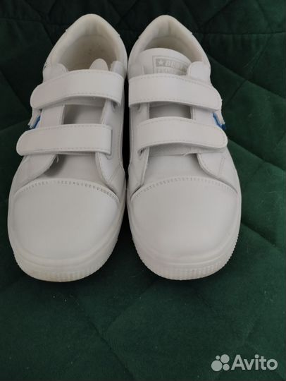 Кроссовки для девочки