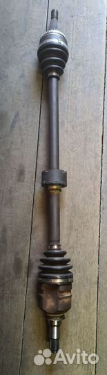 Передний приводной вал левый Toyota Corolla e110