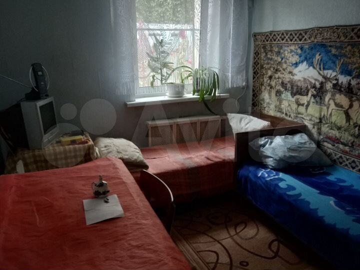 Комната 12 м² в 4-к., 1/1 эт.