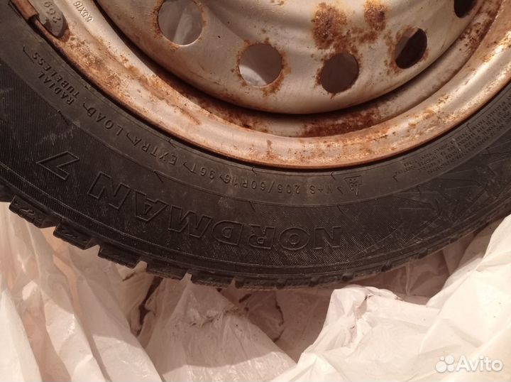 Колеса в сборе r16 зимние nokian