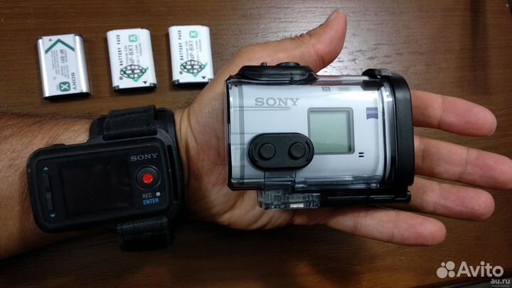 Экшен камера Sony x-1000 vr с пультом