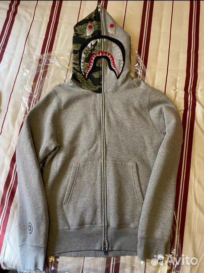 Bape zip hoodie tiger