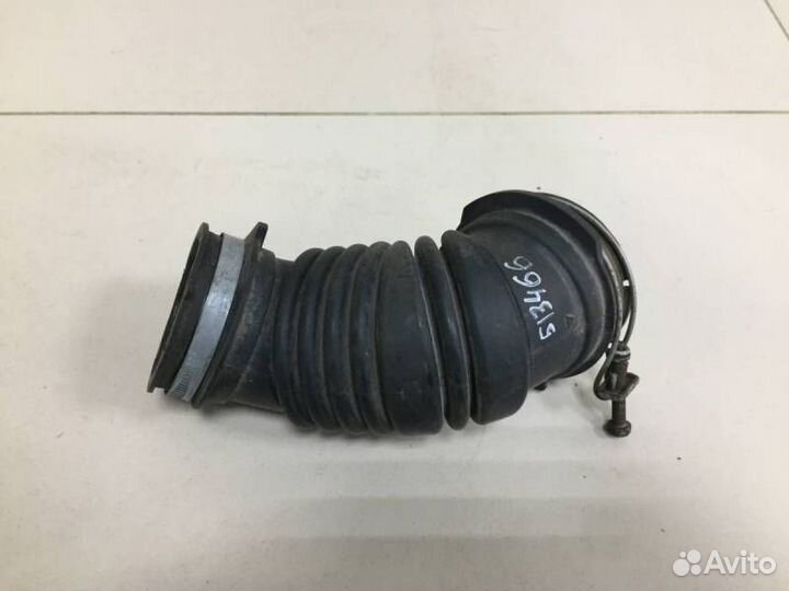 Патрубок воздушного фильтра Toyota Corolla E150 20