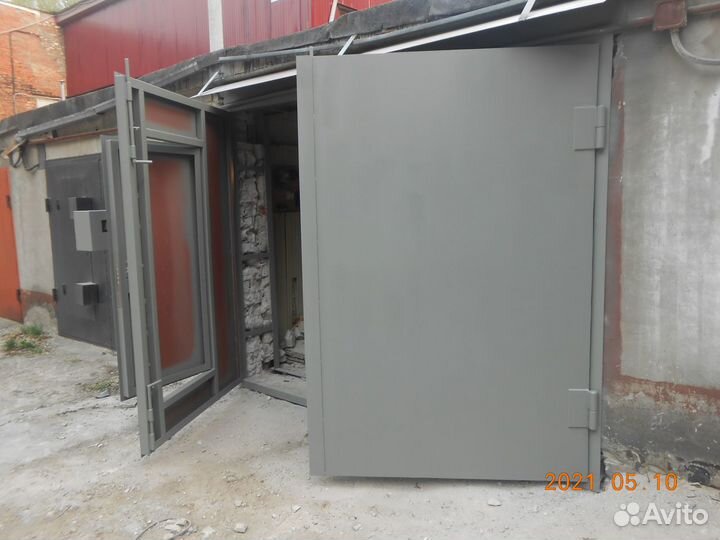 Ворота гаражные металлические