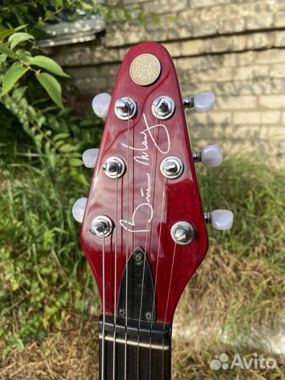 Гитара Red Special - (Brian May, Queen)