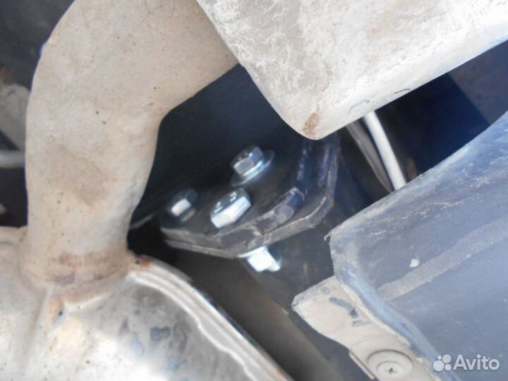 Фаркоп для Kia Sportage 2 Киа Спортеж. 2004-2010г