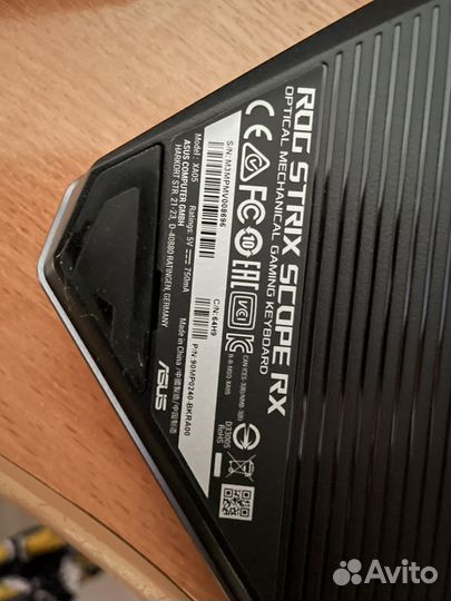 Игровая клавиатура asus ROG Strix RED, черный