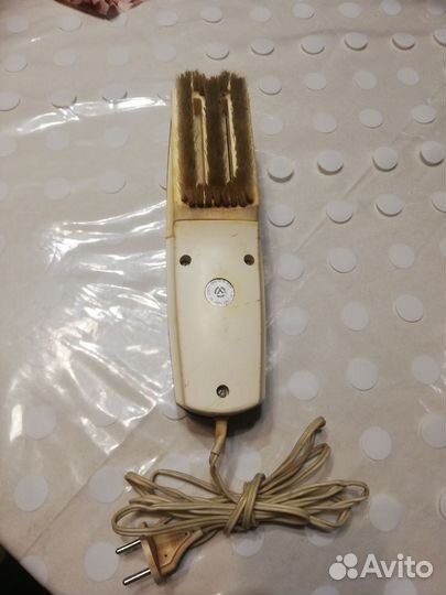 Щётка-пылесос для одежды