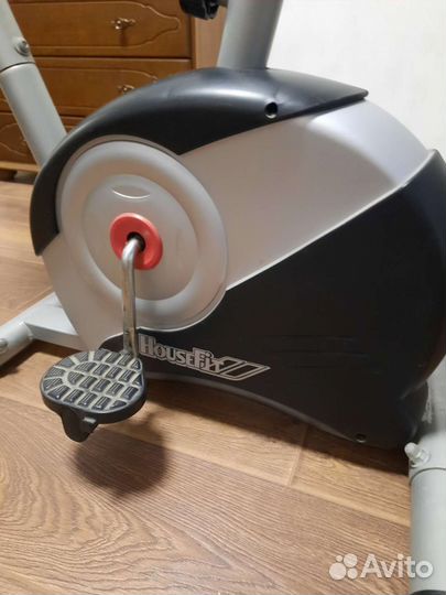 Велотренажер Housefit