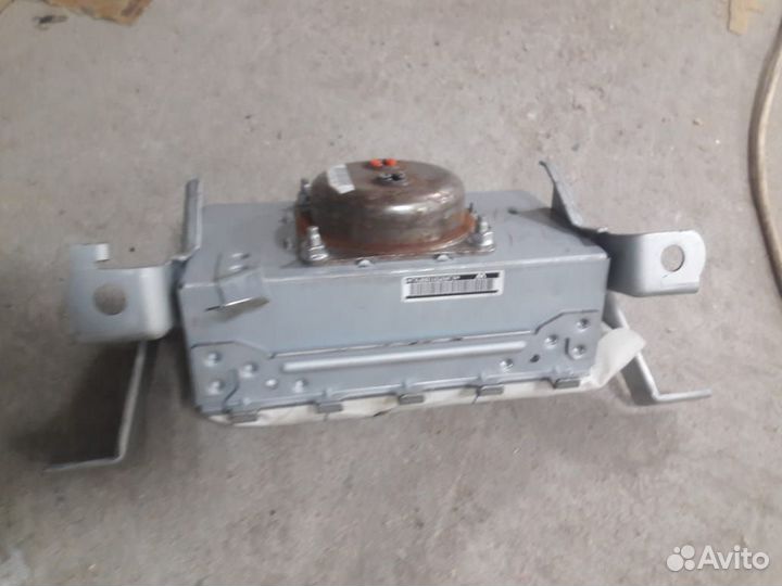 Подушка безопасности пассажира Toyota Camry