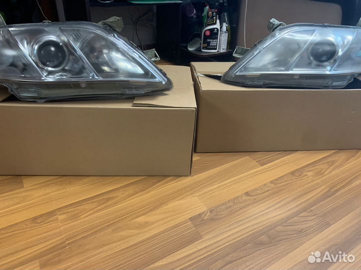Фара правая toyota camry 40