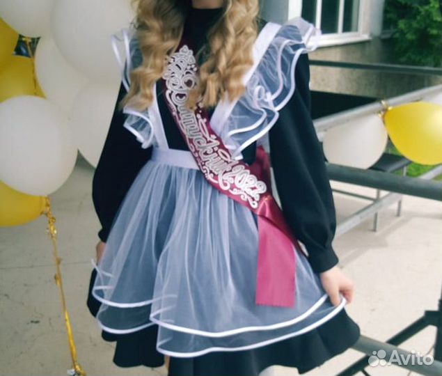 Белый школьный фартук