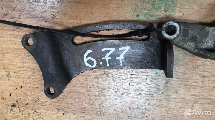 Кронштейн гур нижний нижний Mazda 626 FS GE