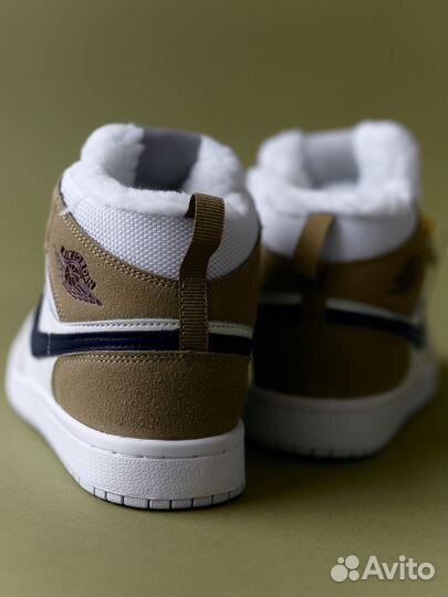 Кроссовки детские nike зимние