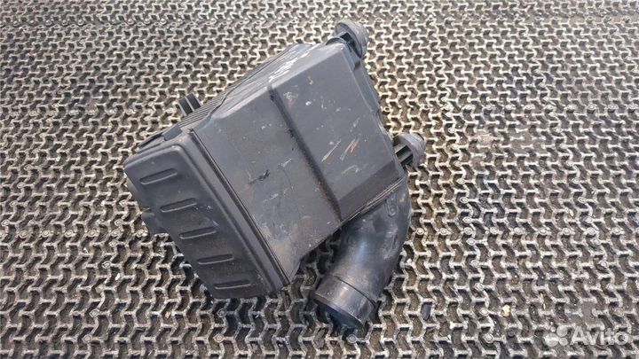 Корпус воздушного фильтра Nissan Note E11, 2012