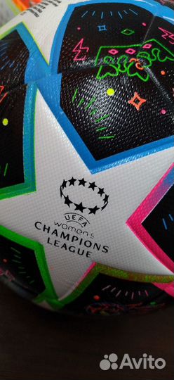 Футбольный мяч adidas лига чемпионов 2023