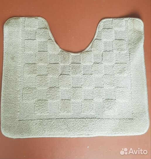Коврик для туалета с вырезом под унитаз б/у